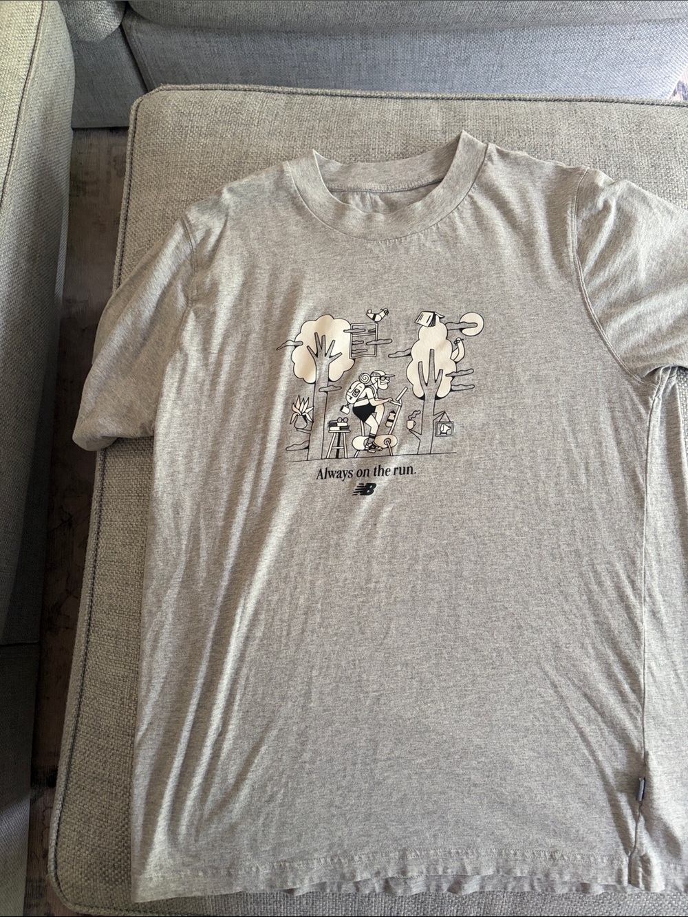 New Balance Men's Light Gray Graphic Short-Sleeve Tee